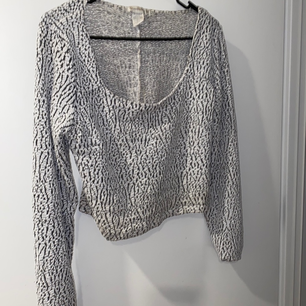 Crop top size large